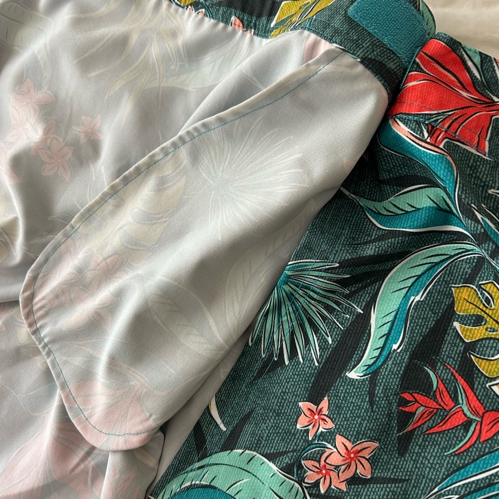 Ripskirt Hawaii Tropical skirt Velcro closure Large length 2 like NEW - Picture 5 of 10